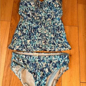 Athleta Blue and White Swim Set
